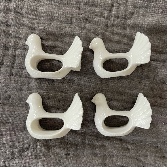 Vintage Shafford Design DOVE Porcelain Napkin Rings (Set of 4) bone white birds - Picture 4 of 11